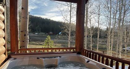 Hot Tub+Fire pit under the stars at Panguitch Lake