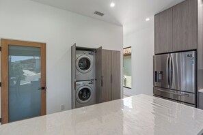 Interior - Stylish Modern Home, Private Rooftop & City Views! (Los Angeles)