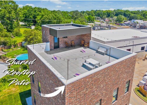 The Spot, by Johnathan (281 Liberty Pkwy)