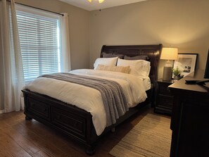 3 quartos, ferros/tábuas de passar roupa, Wi-Fi de cortesia