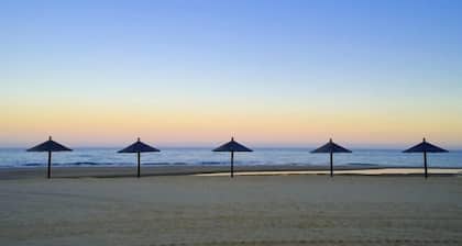 Changli Gold Coast Golden Bridge Holiday Hotel