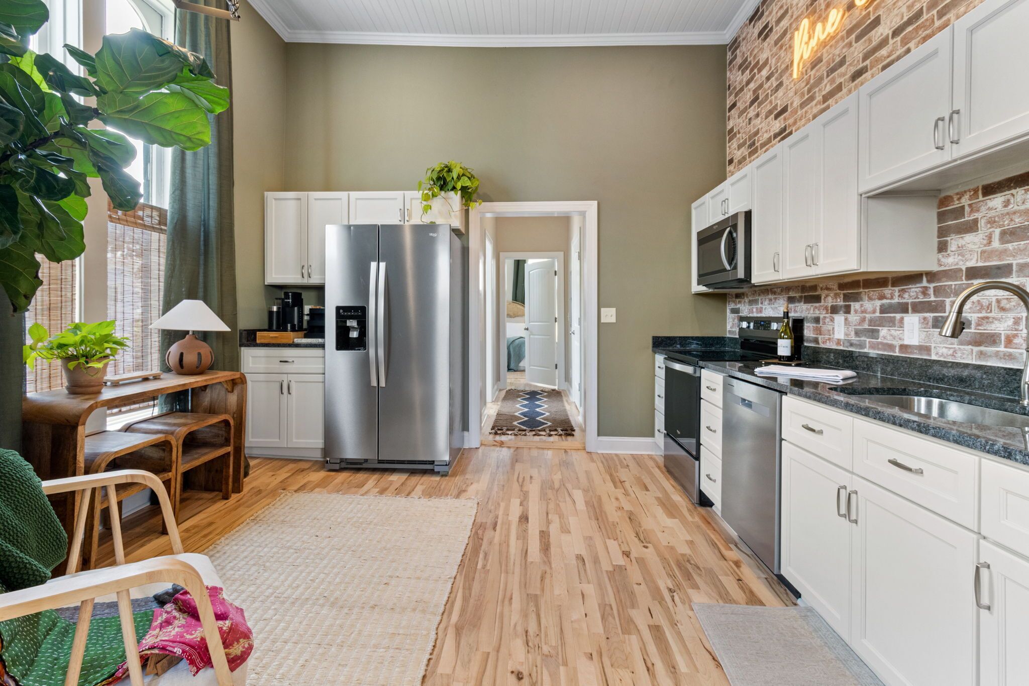 Microwave, oven, dishwasher