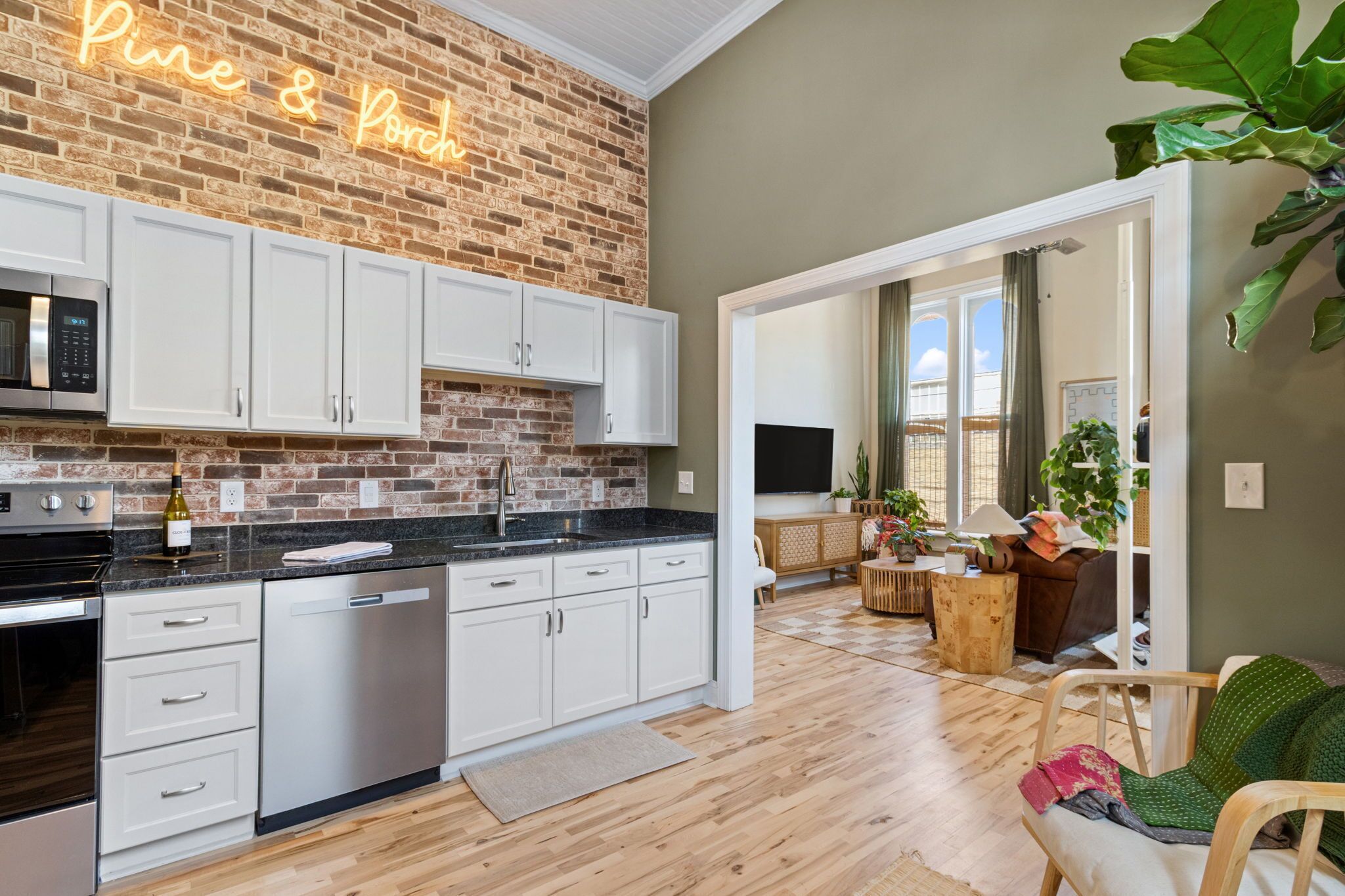 Microwave, oven, dishwasher