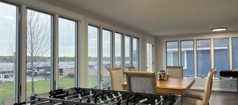 Fully renovated lake front home
on Delavan’s North Shore