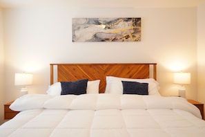 2 chambres, bureau, fer et planche à repasser, Wi-Fi gratuit