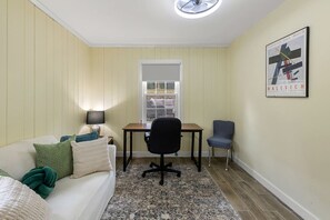 Téléviseur, foyer
