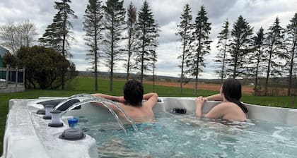 Spacious country oasis. 5-bedroom home on gorgeous grounds with hot tub and pool