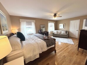 5 Schlafzimmer, Schreibtisch, Bügeleisen/Bügelbrett, kostenloses WLAN