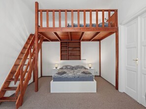 2 Schlafzimmer, Schreibtisch, Internetzugang