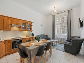 Kühlschrank, Mikrowelle, Ofen, Toaster