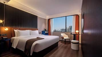 Business Double Room, City View | Desk, laptop workspace, blackout drapes, soundproofing