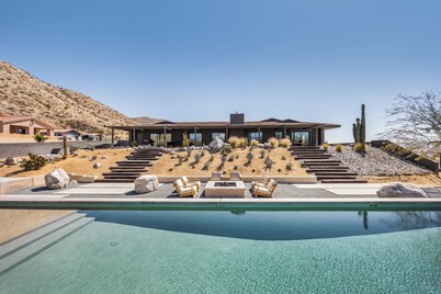 Addendum Estate - 2 Pools, Panoramic Views & Luxe Privacy for Groups
