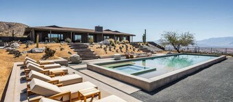 Addendum Estate - 2 Pools, Panoramic Views & Luxe Privacy for Groups