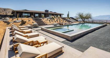 Addendum Estate - 2 Pools, Panoramic Views & Luxe Privacy for Groups