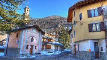 Esterni