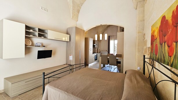 Room - Teodoro Suite with private balcony (San Pancrazio Salentino)