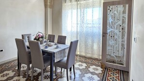 Dining - Teodoro Suite with private balcony (San Pancrazio Salentino)