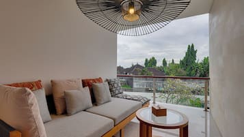 Villa, Poolblick | Blick vom Balkon