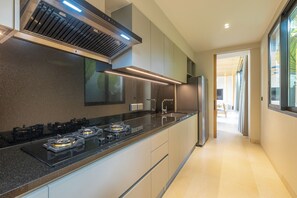 Microwave, oven, dishwasher