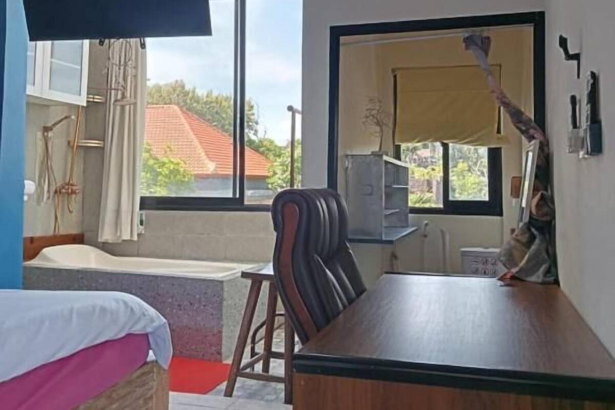 Superior-Doppelzimmer, Balkon, Poolblick