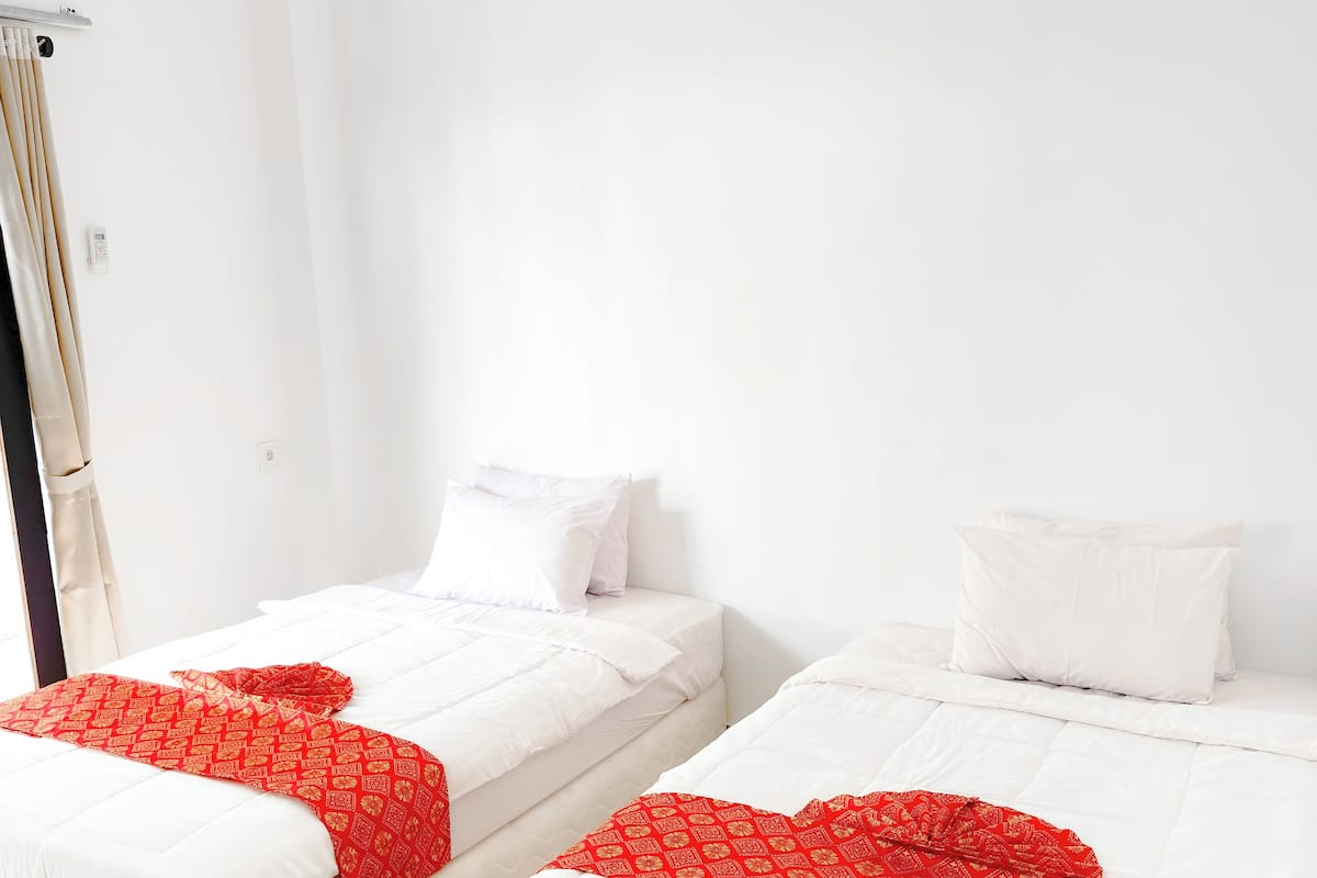 Deluxe Twin Room, Balcony, Pool View