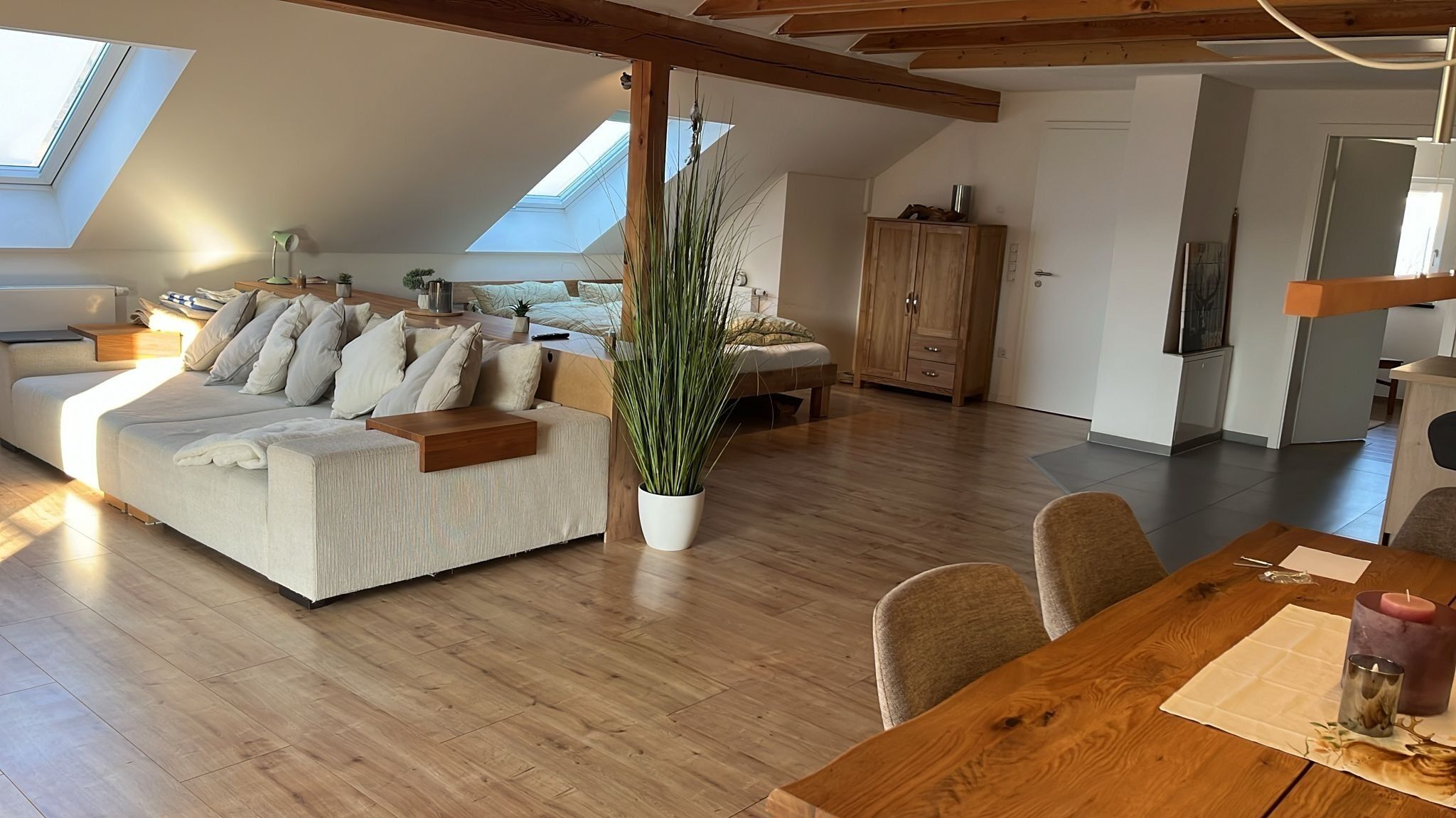 DG Suite mit Sternenhimmel Aussicht und zwei getrennten Schlafzimmern