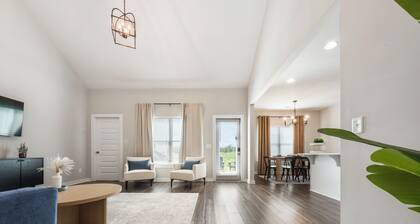 Family-Friendly 4BR Home - Game Room, Fire Pit & Backyard Fun