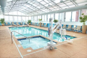 Pool - Club Wyndham Skyline Tower, 2 Bedroom Deluxe Suite sleeps 6. A walk to the beach (Atlantic City)