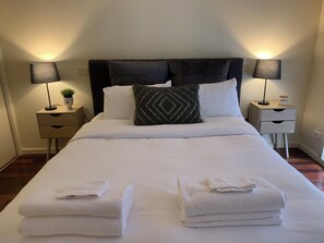 Deluxe Townhome, 3 Bedrooms, Mountain View