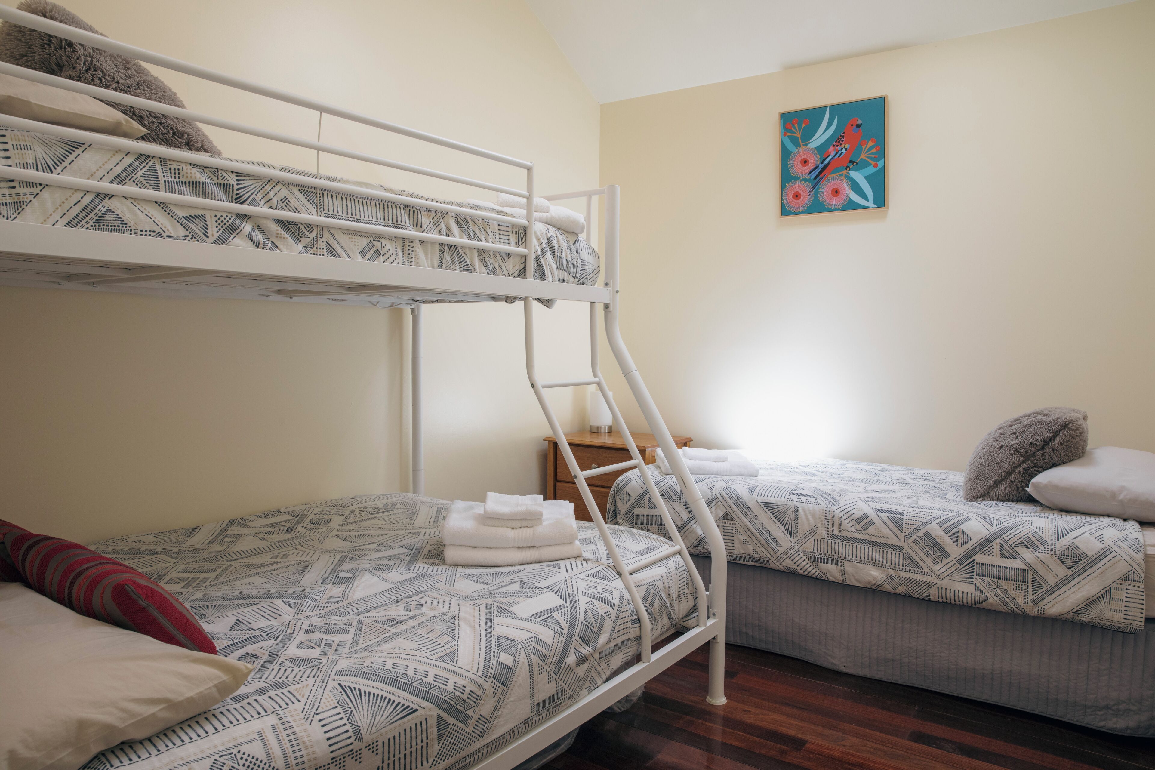 จูเนียร์ทาวน์โฮม, 3 ห้องนอน, วิวภูเขา | ห้องพักตกแต่งอย่างมีเอกลักษณ์, ตกแต่งพิเศษโดยเฉพาะ, เตารีด/โต๊ะรีดผ้า