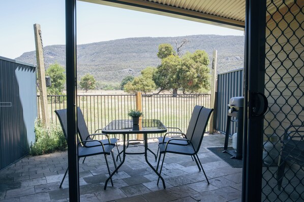 Familien-Stadtwohnung, 3 Schlafzimmer, Bergblick | Terrasse/Patio
