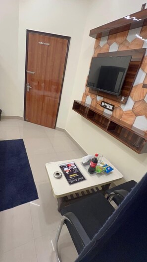 Habitación cuádruple familiar | Escritorio, espacio para trabajar con laptop y wifi gratis 