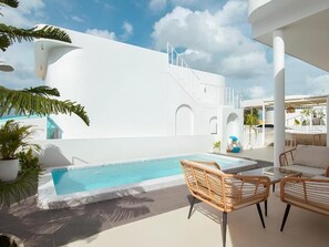 Villa, Pool View | Living area