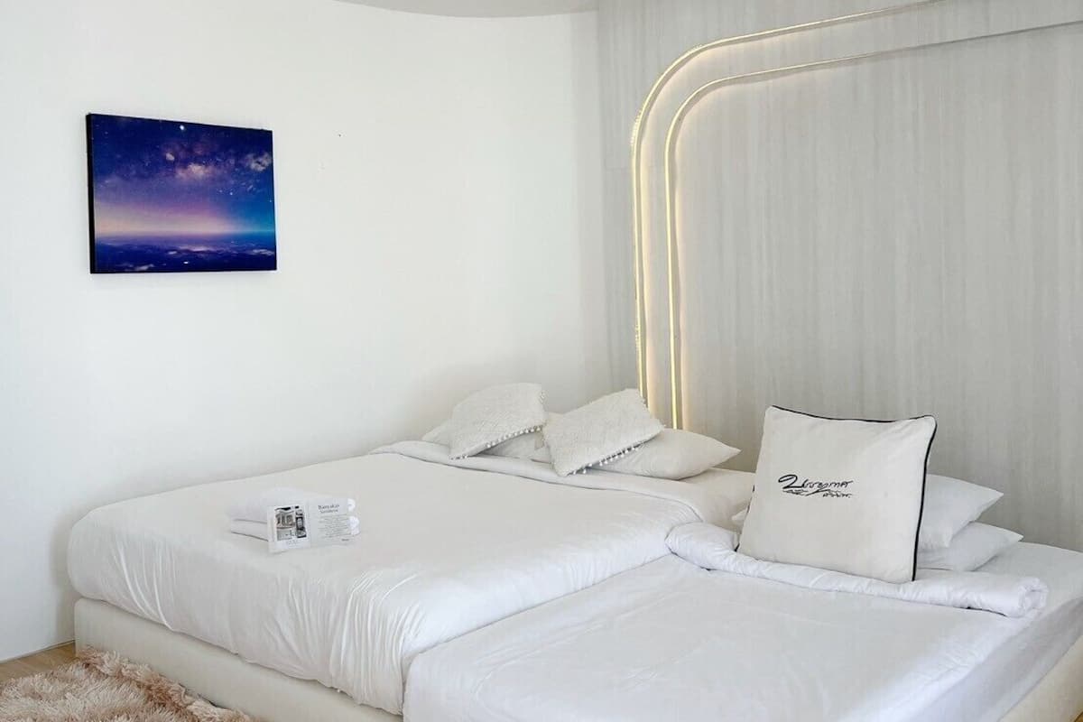 Villa, Pool View | Free WiFi, bed sheets