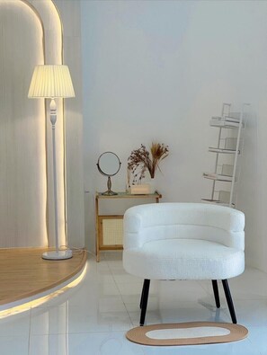 Villa, Pool View | Living area | 32-inch flat-screen TV with cable channels - BanyakasSirindhron (Sirindhorn)