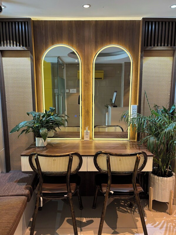 Massages aux pierres chaudes, massages thaïs