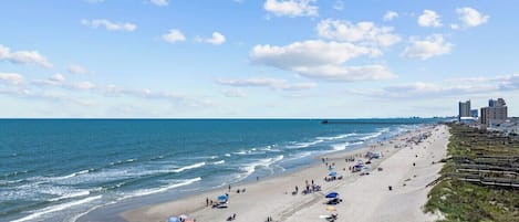 Una playa cerca