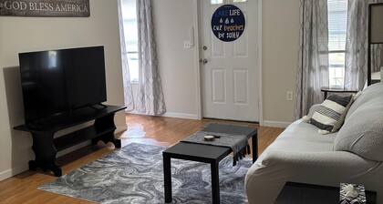 2-bedroom guest house in charming Cuba with WiFi
