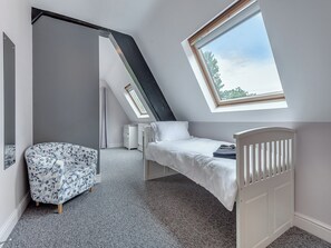 4 bedrooms, free WiFi