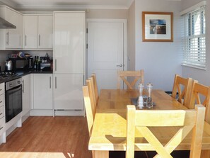 Geschirrspüler, Hochstuhl