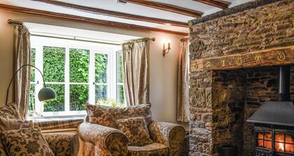 4 bedroom accommodation in Clifford, near Hay-on-wye