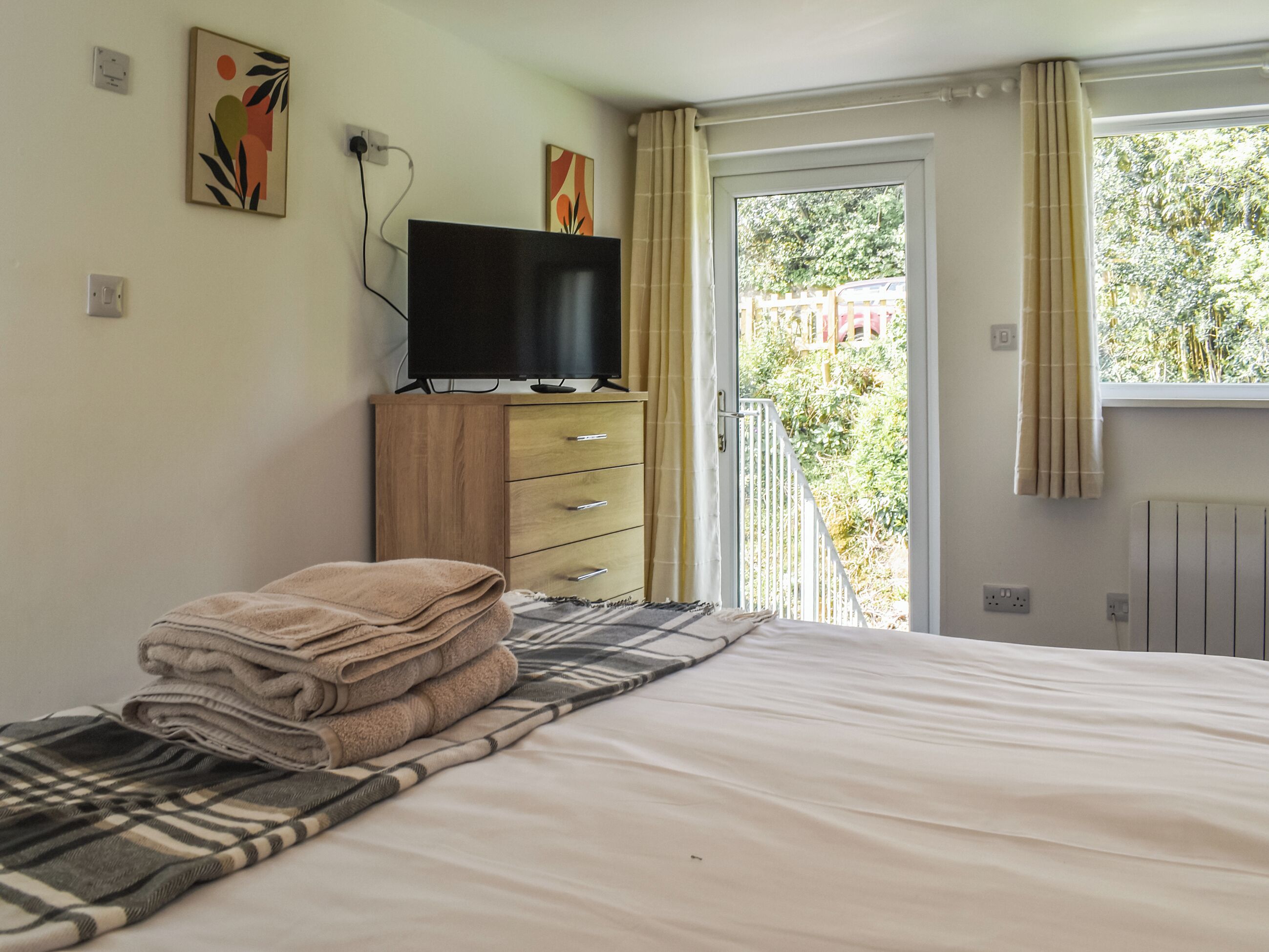 4 bedrooms, WiFi (free)
