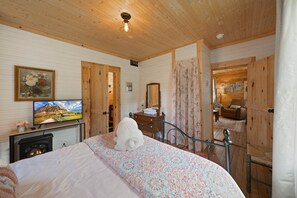 3 bedrooms, free WiFi, bed sheets - Broadstone Cottage- pet friendly, fire pit, Valle Crucis (Banner Elk)