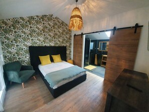 3 soverom, strykejern/-brett, wi-fi og sengetøy