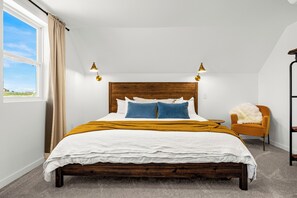 4 habitaciones, tabla de planchar con plancha, wifi y ropa de cama 