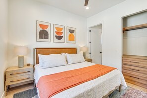 2 Schlafzimmer, Schreibtisch, Bügeleisen/Bügelbrett, Internetzugang