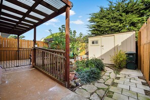 Family House, 5 Bedrooms, Kitchen | Terrace/patio