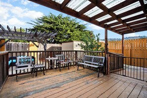 Family House, 5 Bedrooms, Kitchen | Terrace/patio - Spacious 5BR Retreat 8 Beds Beach & Golf (Pacifica)