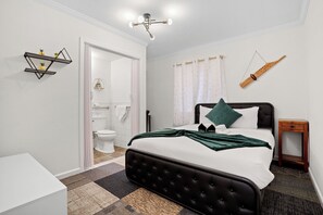 Family House, 5 Bedrooms, Kitchen | Iron/ironing board, free WiFi - Spacious 5BR Retreat 8 Beds Beach & Golf (Pacifica)