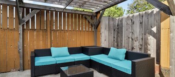 Spacious 5BR Retreat 8 Beds Beach & Golf